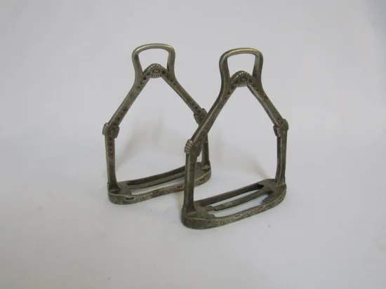 Lote: 75 - Lote: 75 - Estribos