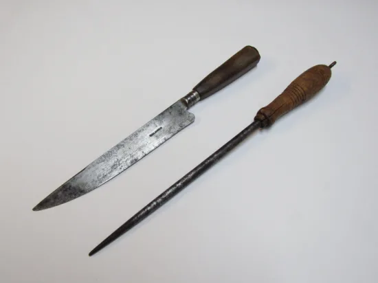 Lote: 131 - Lote: 131 - Cuchillo criollo y chaira