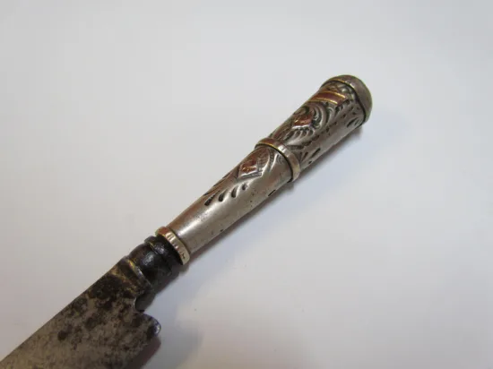 Lote: 126 - Lote: 126 - Cuchillo verijero