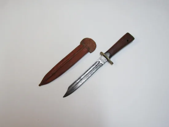 Lote: 124 - Lote: 124 - Cuchillo