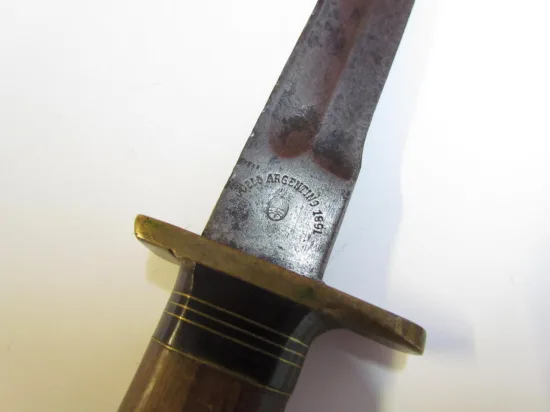 Lote: 124 - Lote: 124 - Cuchillo