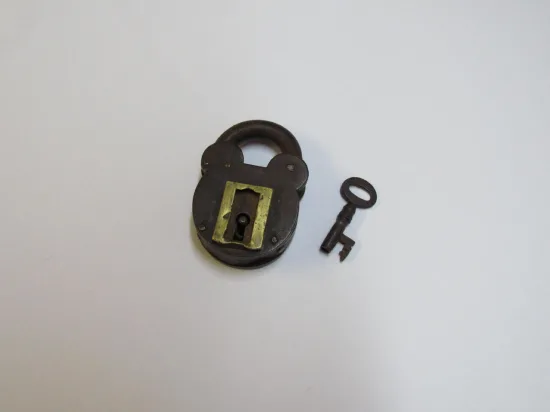 Lote: 237 - Lote: 237 - Candado