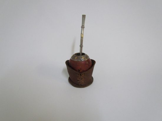Lote: 55 - Lote: 55 - Mate y bombilla