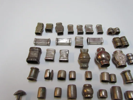 Lote: 10 - Lote: 10 - Pasadores y botones