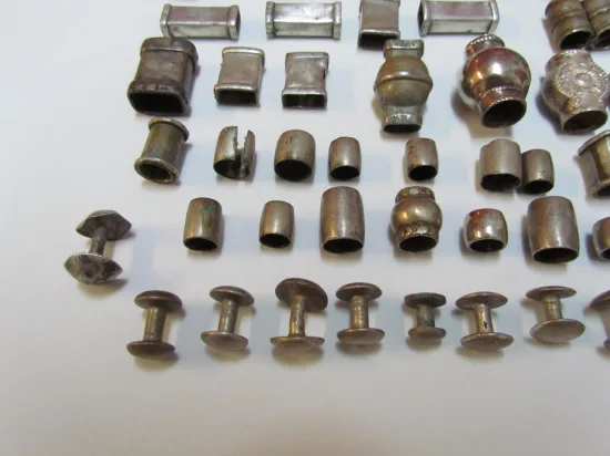 Lote: 10 - Lote: 10 - Pasadores y botones