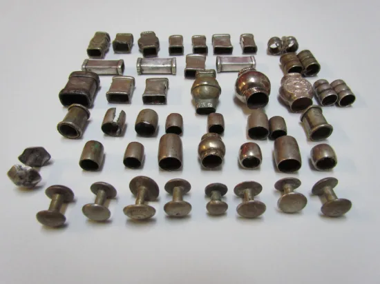 Lote: 10 - Lote: 10 - Pasadores y botones