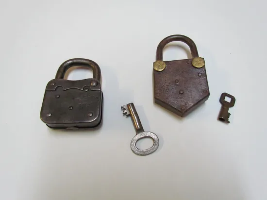 https://www.moralescolombo.uy/wp-content/uploads/2025/11/foto-i14477f3-20251120215809057-550x412.webp Lote: 239 - Lote: 239 - Candados