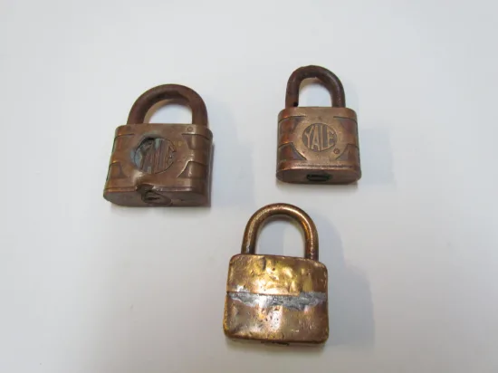 https://www.moralescolombo.uy/wp-content/uploads/2025/11/foto-i14480f4-20251120215926248-550x412.webp Lote: 242 - Lote: 242 - Candados
