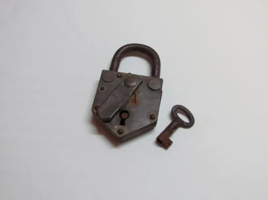 Lote: 237.C - Lote: 237.C - Candado