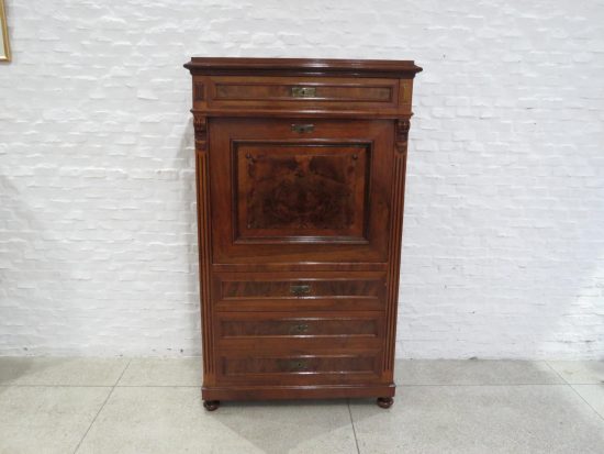 Lote: 55 - Lote: 55 - Mueble secreter