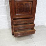 Lote: 55 - Lote: 55 - Mueble secreter