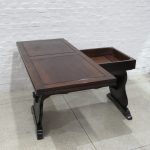 Lote: 69 - Lote: 69 - Mesa libro