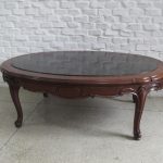 Lote: 52 - Lote: 52 - Mesa de sala victoriana
