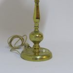 Lote: 45 - Lote: 45 - Lámpara de mesa