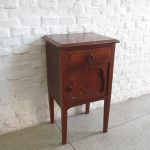 Lote: 53 - Lote: 53 - Mesa de luz