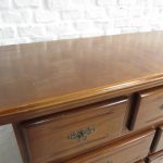 Lote: 27 - Lote: 27 - Cómoda
