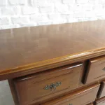 Lote: 27 - Lote: 27 - Cómoda
