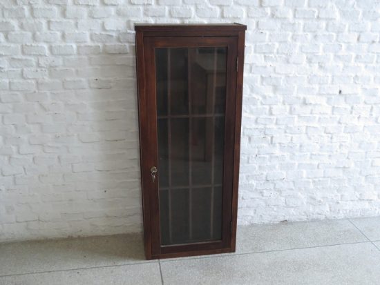 Lote: 59 - Lote: 59 - Mueble exhibidor