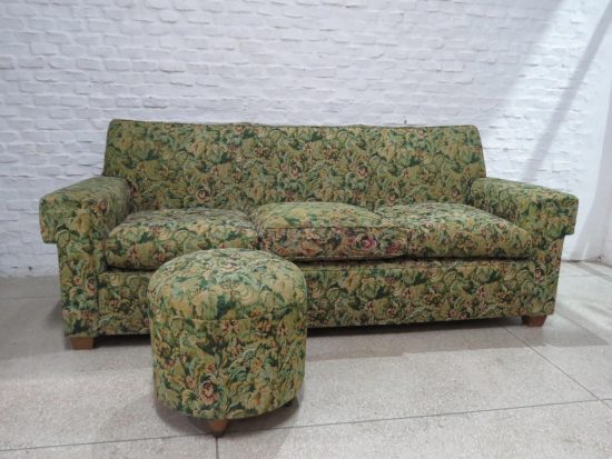 Lote: 85 - Lote: 85 - Sillón y puff