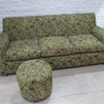 Lote: 85 - Lote: 85 - Sillón y puff