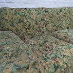 Lote: 85 - Lote: 85 - Sillón y puff