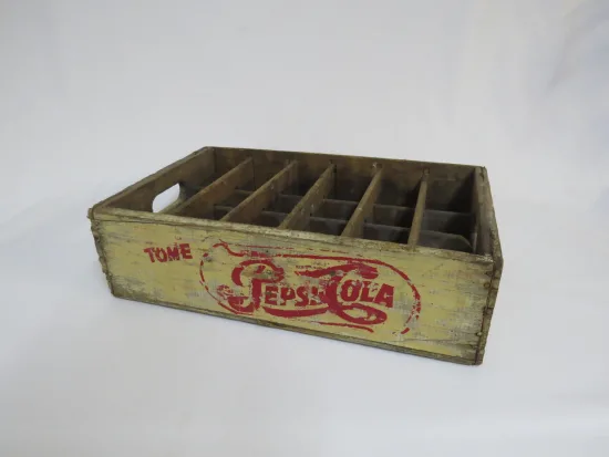 Lote: 35 - Lote: 35 - Cajón de bebidas