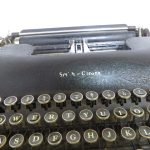 Lote: 117 - Lote: 117 - Maquina de escribir