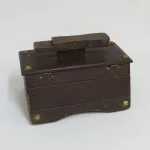 Lote: 54 - Lote: 54 - Caja lustrasor