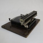 Lote: 118 - Lote: 118 - Máquina de escribir