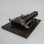 Lote: 118 - Lote: 118 - Máquina de escribir