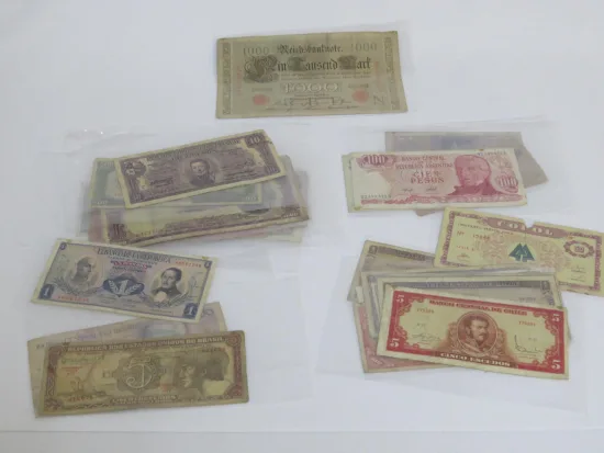 Lote: 10 - Lote: 10 - Billetes