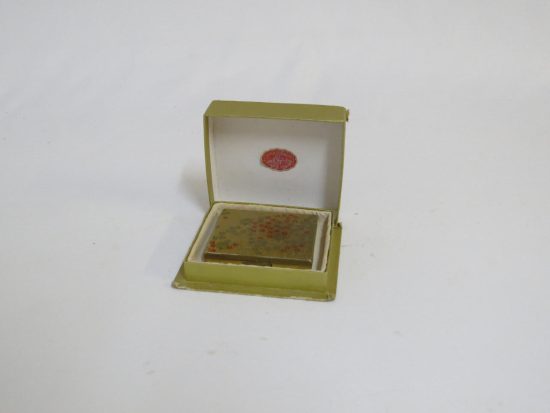 Lote: 107 - Lote: 107 - Maquillaje